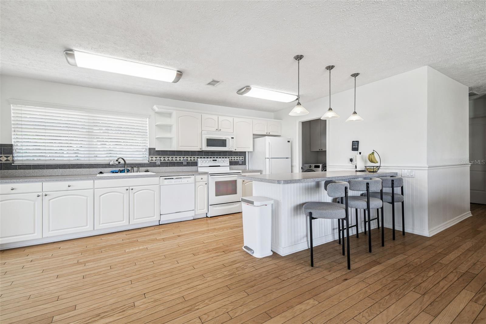 Image 13 of 65 For 9914 Alavista Drive