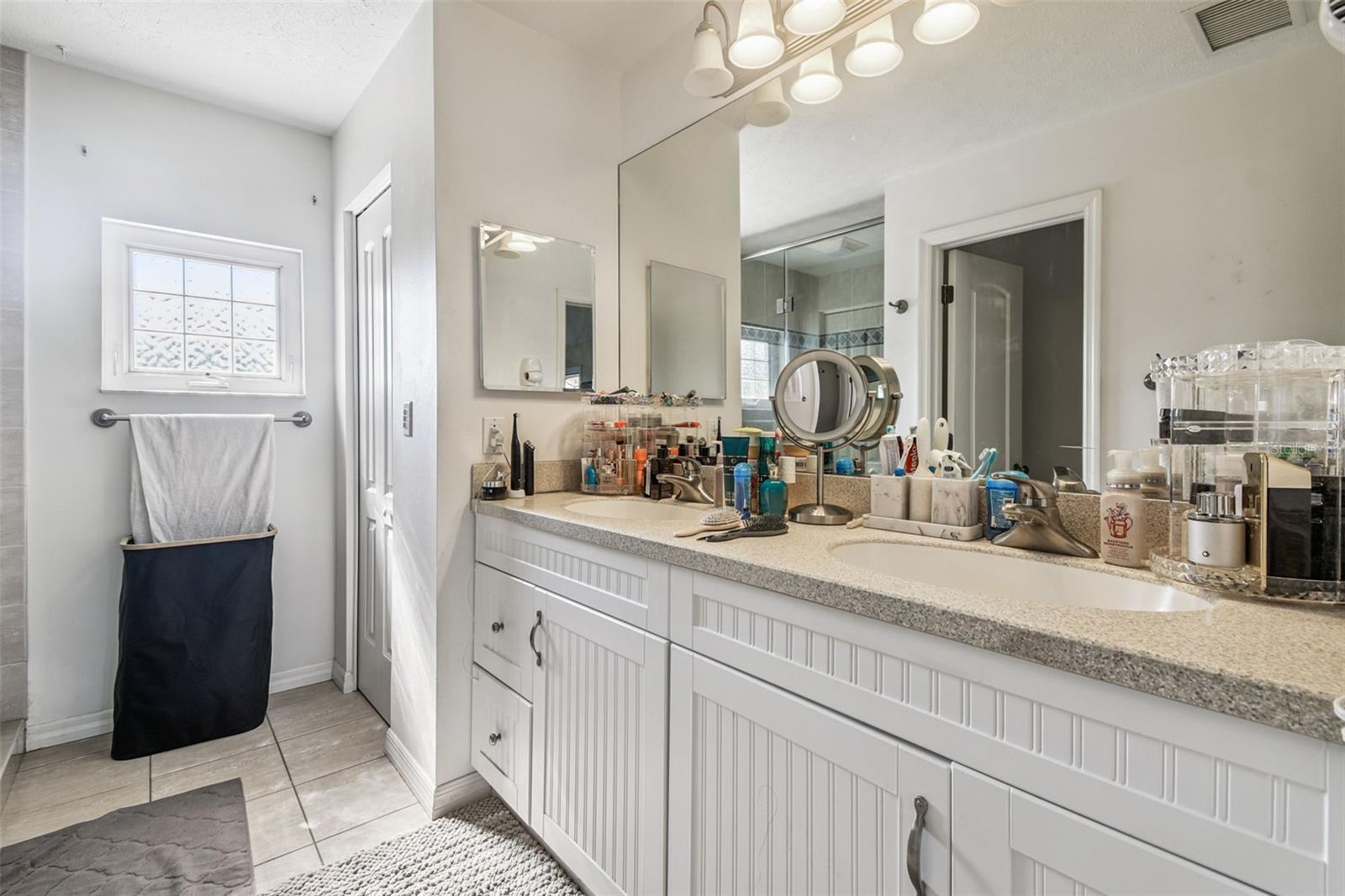 Image 16 of 65 For 9914 Alavista Drive