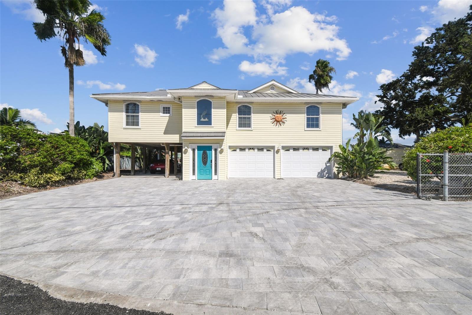 Image 4 of 65 For 9914 Alavista Drive