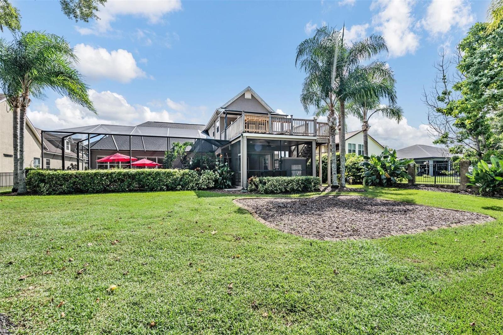 Listing photo id 11 for 22519 Southshore Drive