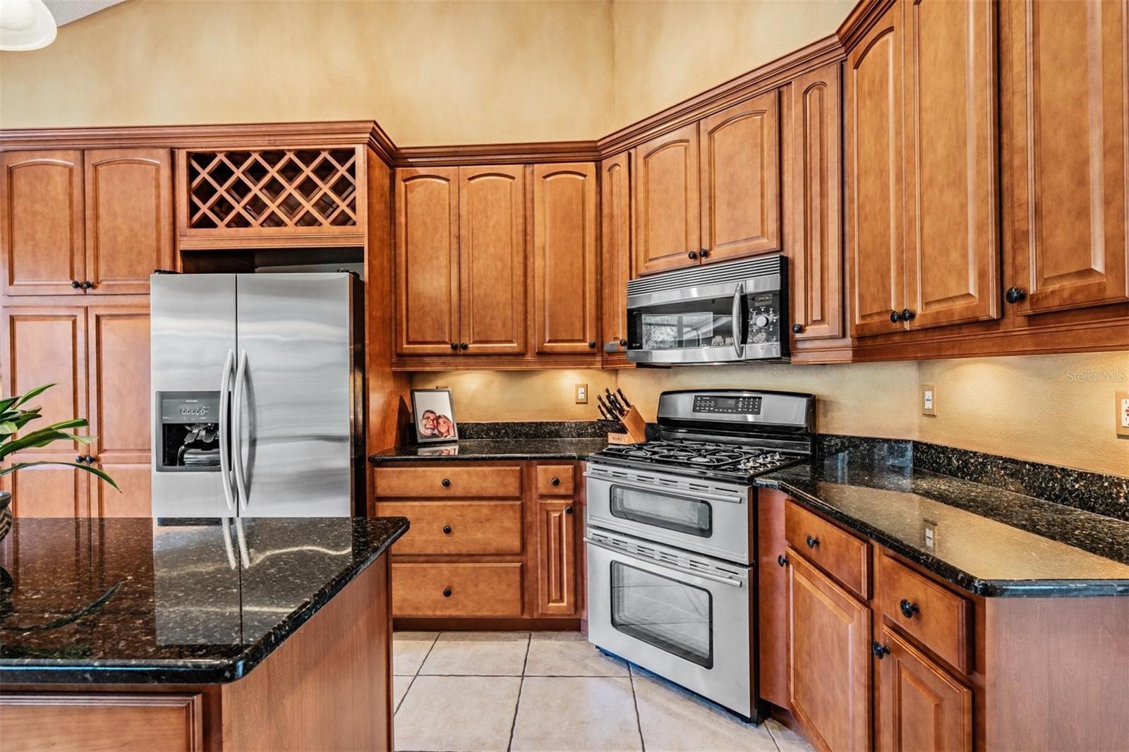 Listing photo id 19 for 22519 Southshore Drive