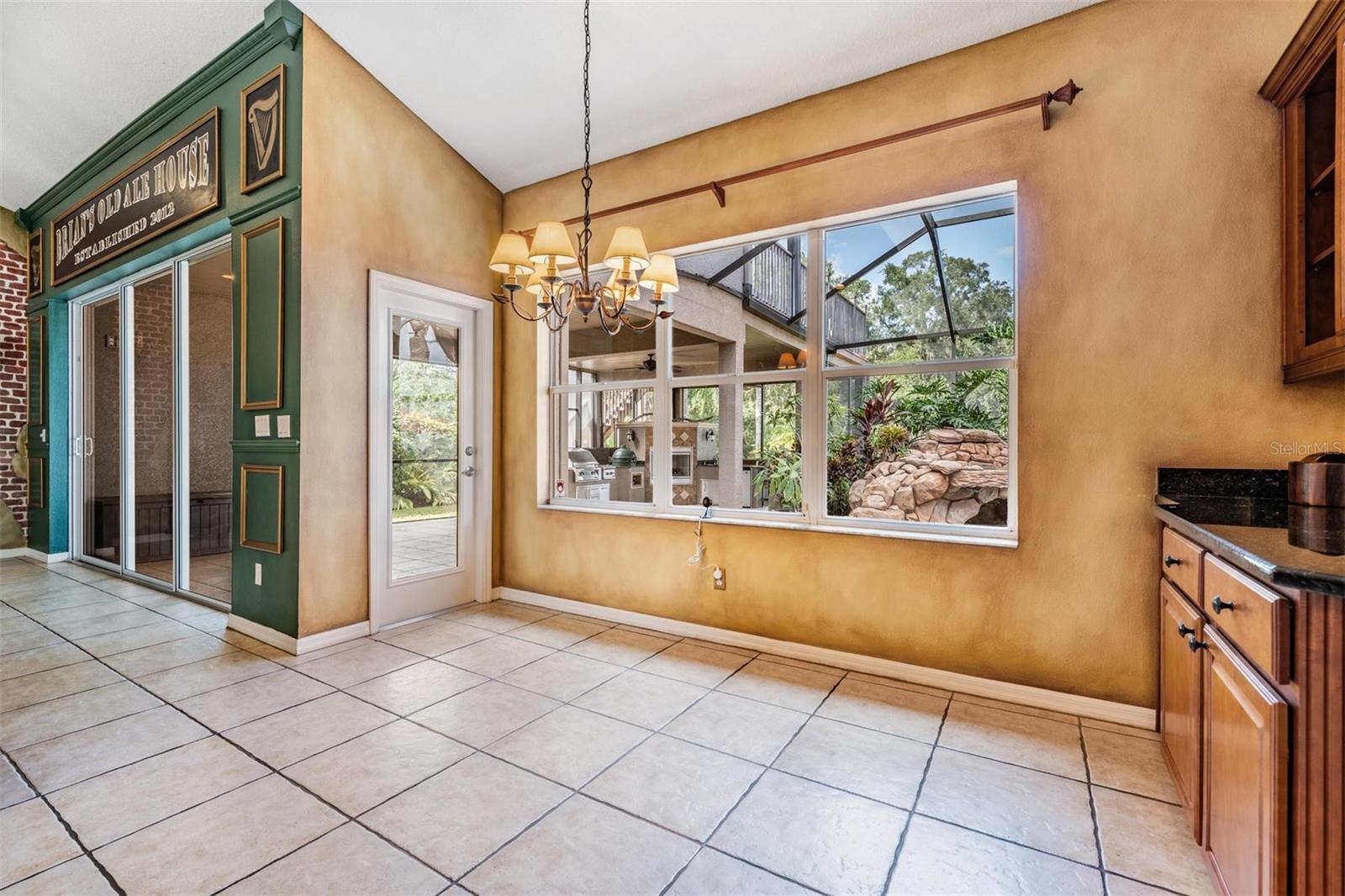 Listing photo id 23 for 22519 Southshore Drive