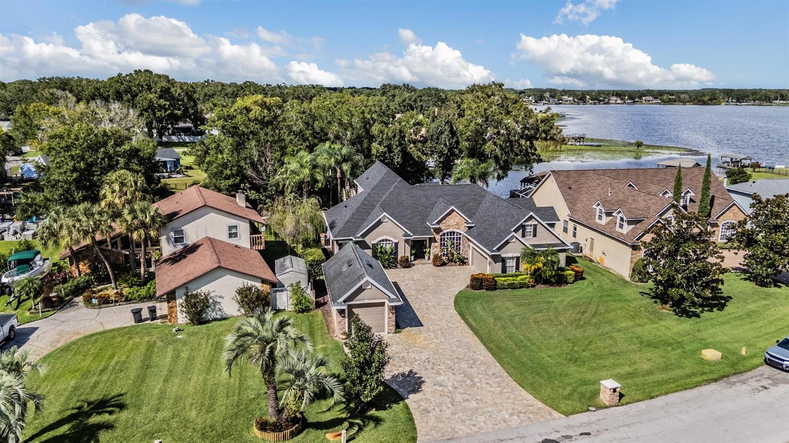 Listing photo id 55 for 22519 Southshore Drive