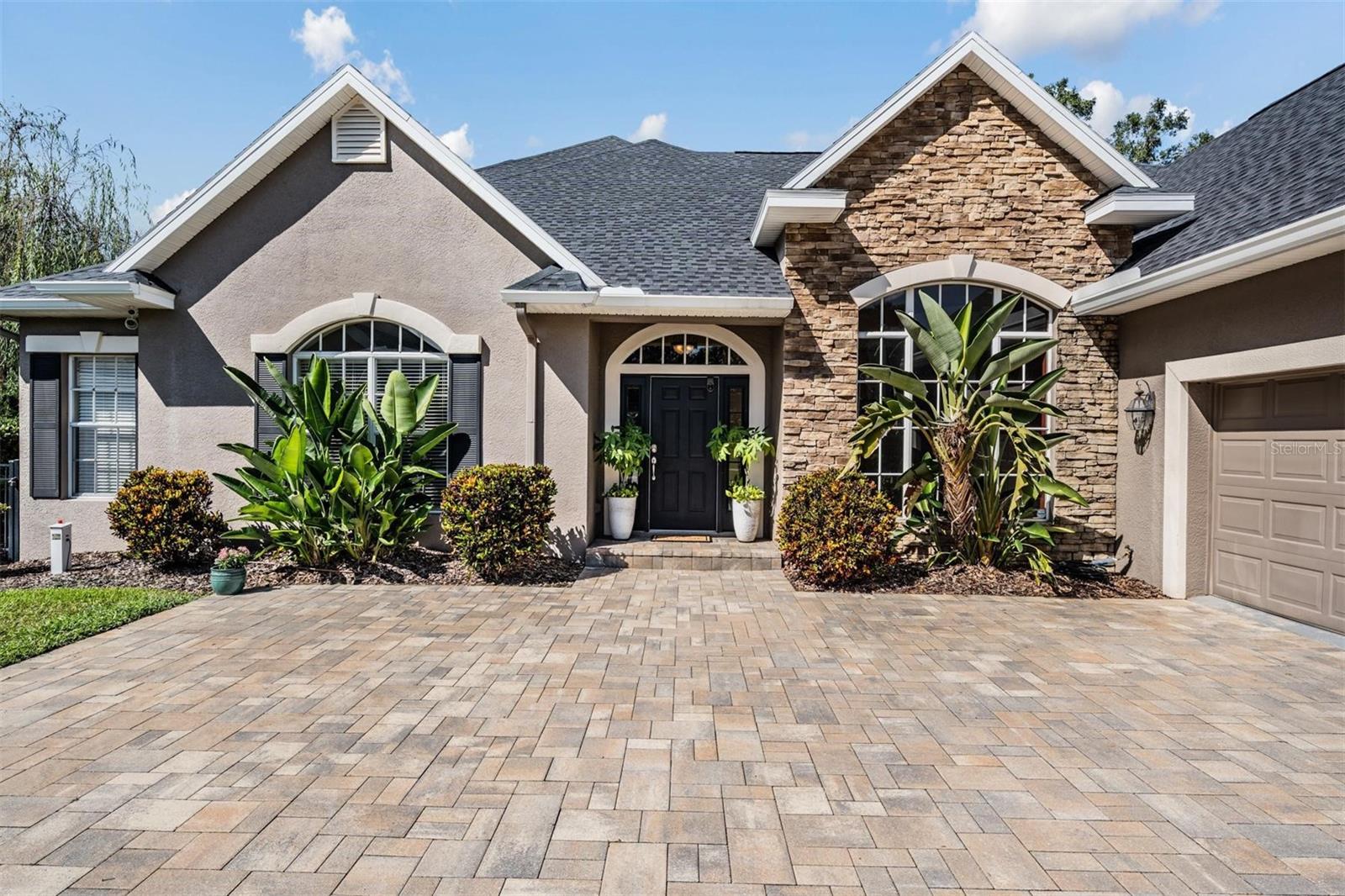 Listing photo id 57 for 22519 Southshore Drive
