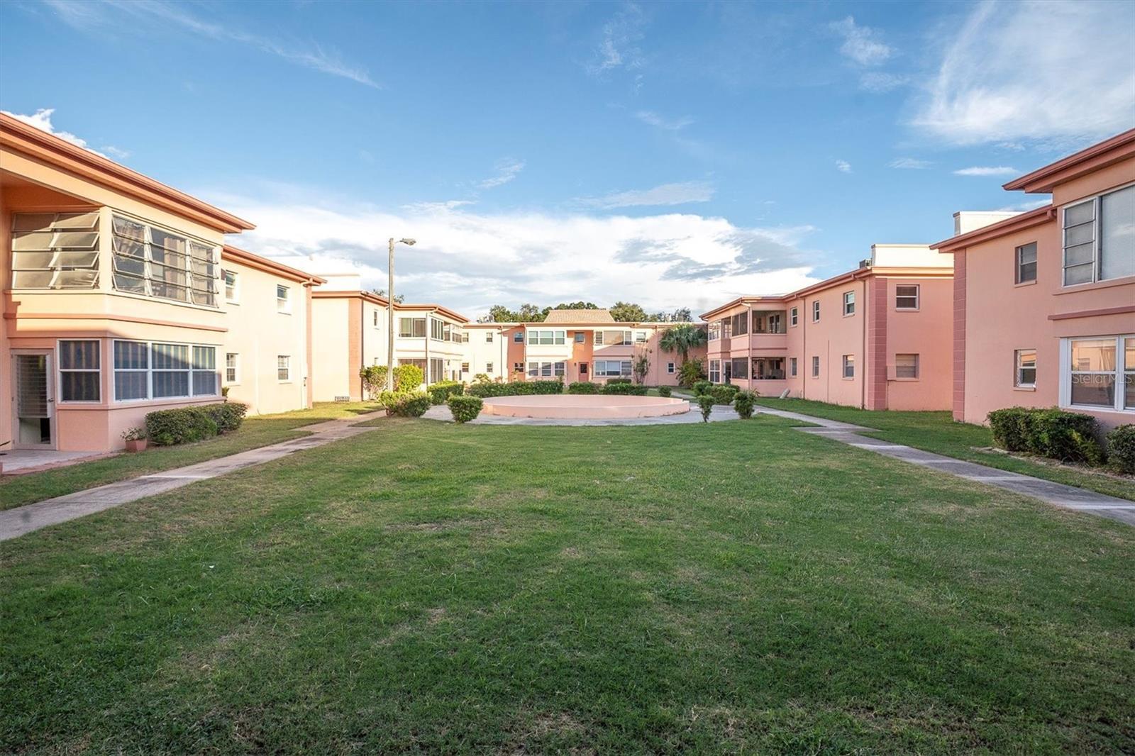 Image 37 of 39 For 1150 Rue Des Reines 2b