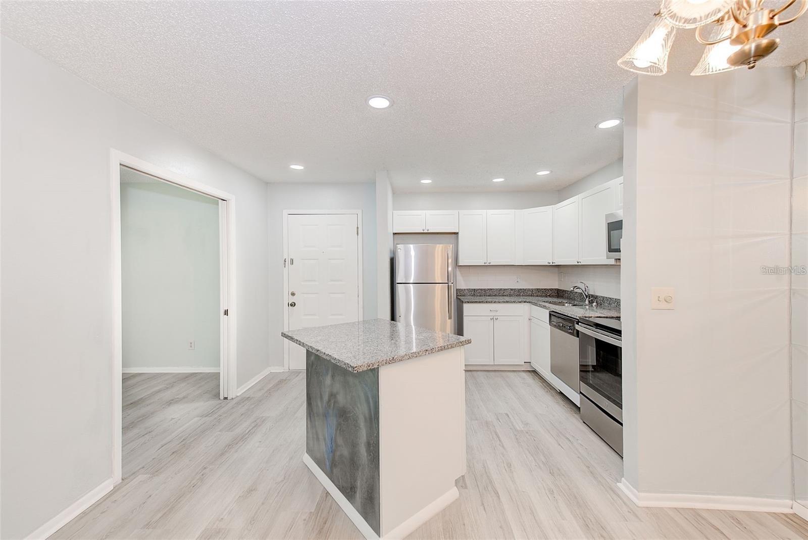 Image 12 of 48 For 3259 Fox Chase Circle N 106