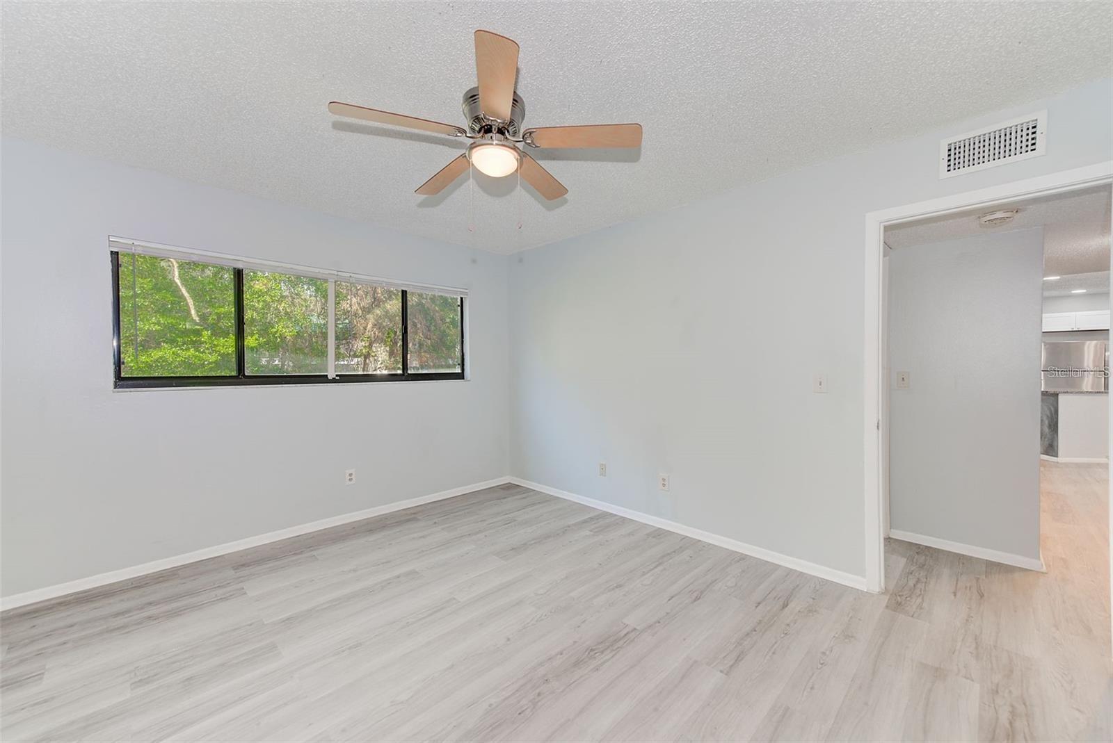 Image 24 of 48 For 3259 Fox Chase Circle N 106