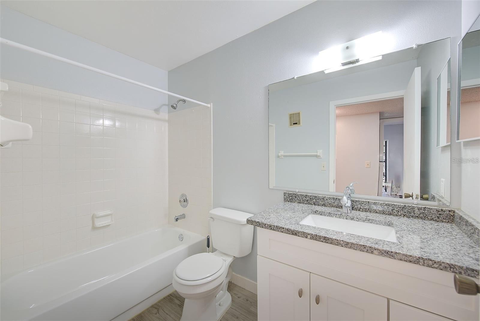 Image 33 of 48 For 3259 Fox Chase Circle N 106
