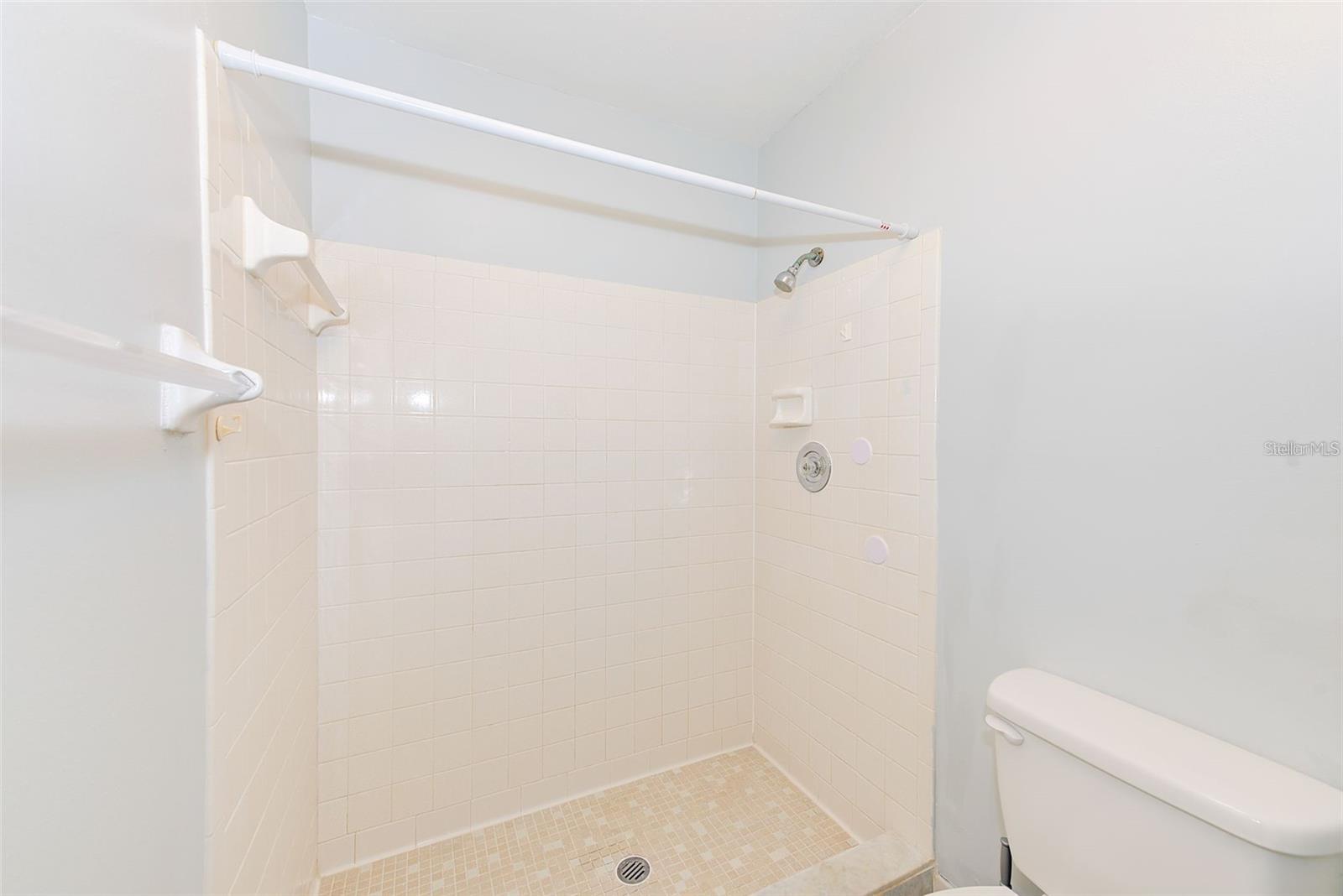 Image 35 of 48 For 3259 Fox Chase Circle N 106