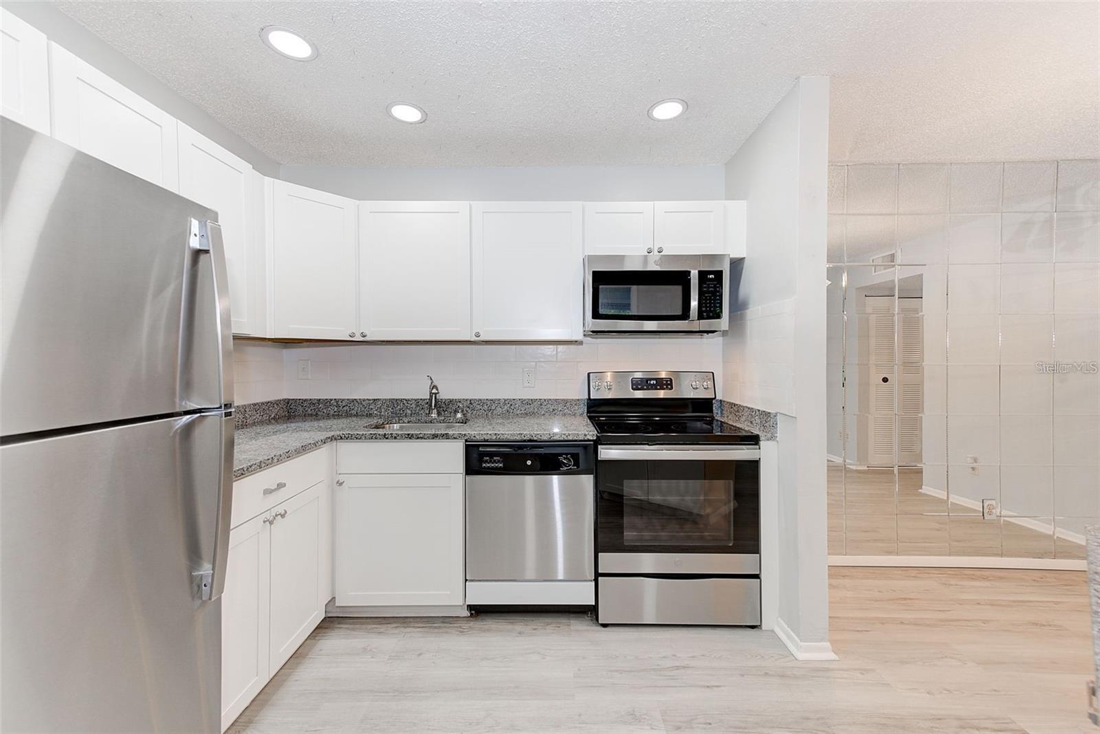 Image 6 of 48 For 3259 Fox Chase Circle N 106