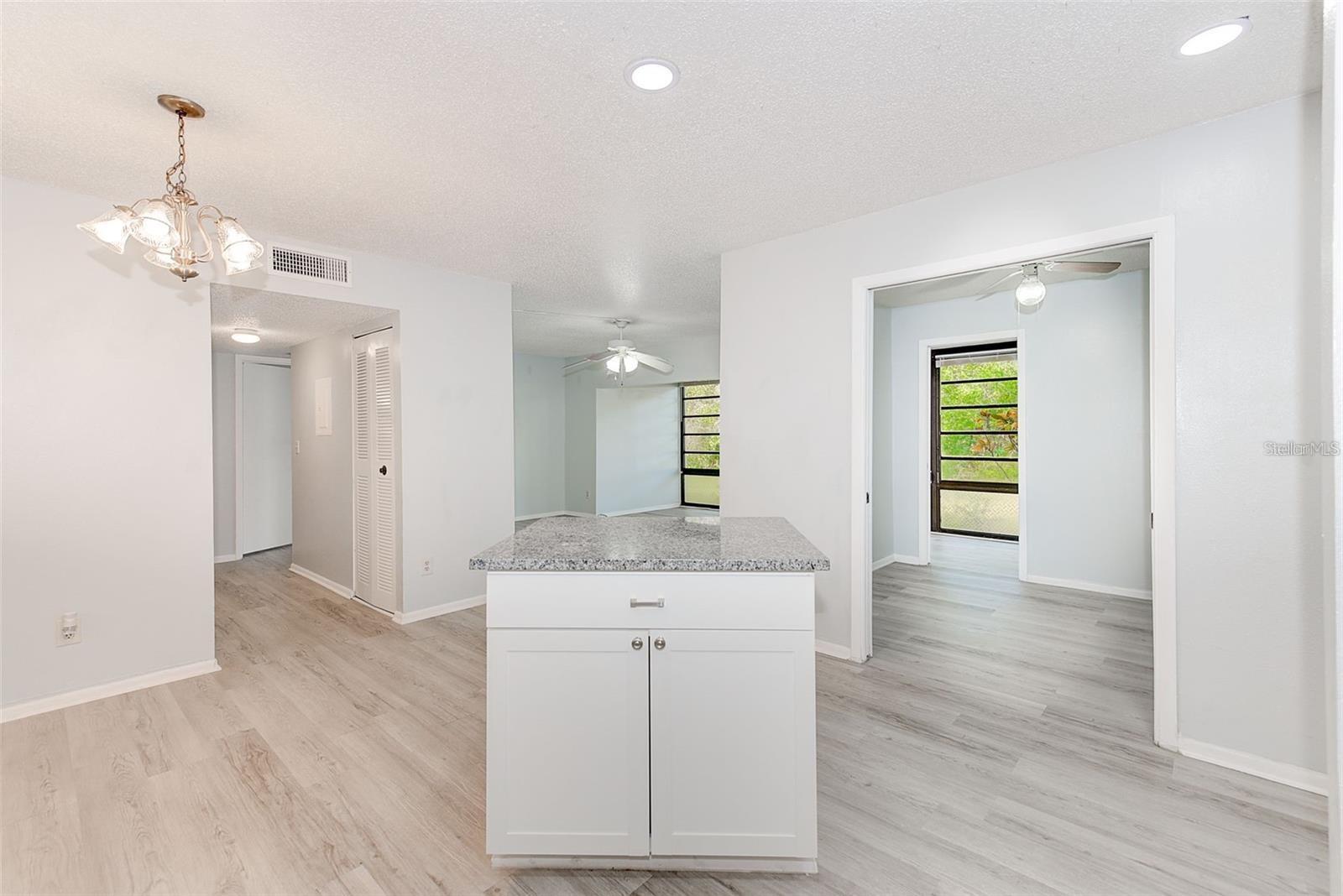 Image 7 of 48 For 3259 Fox Chase Circle N 106