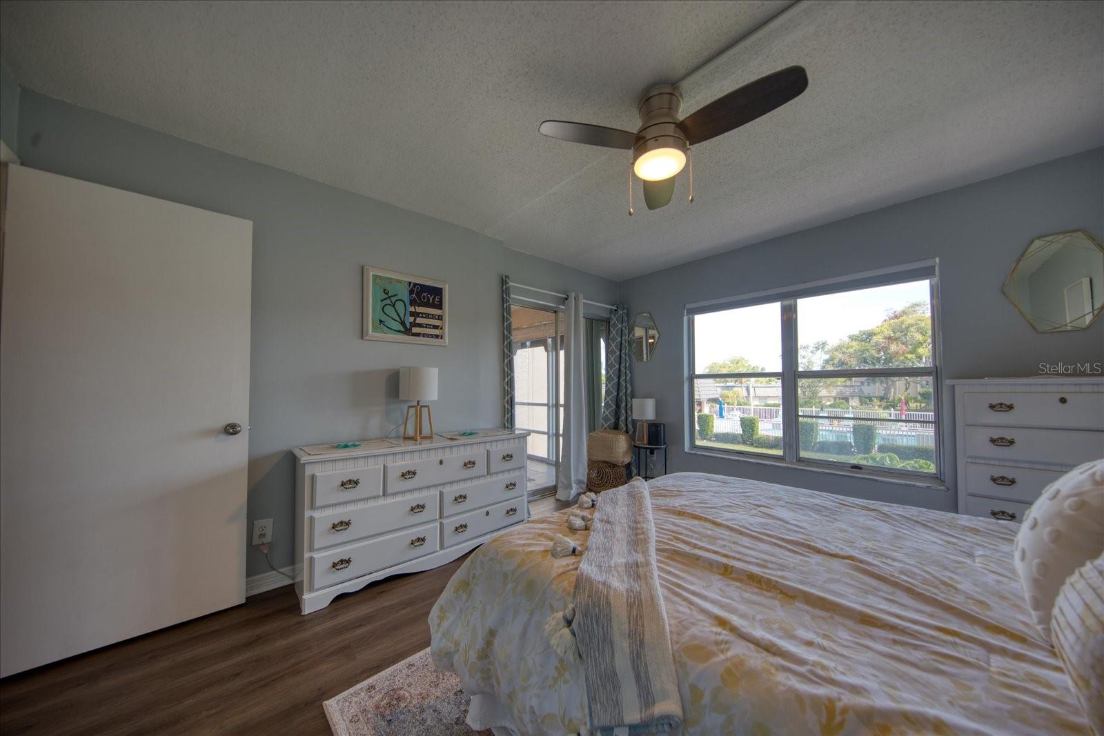 Image 15 of 20 For 712 Cordova Green 712