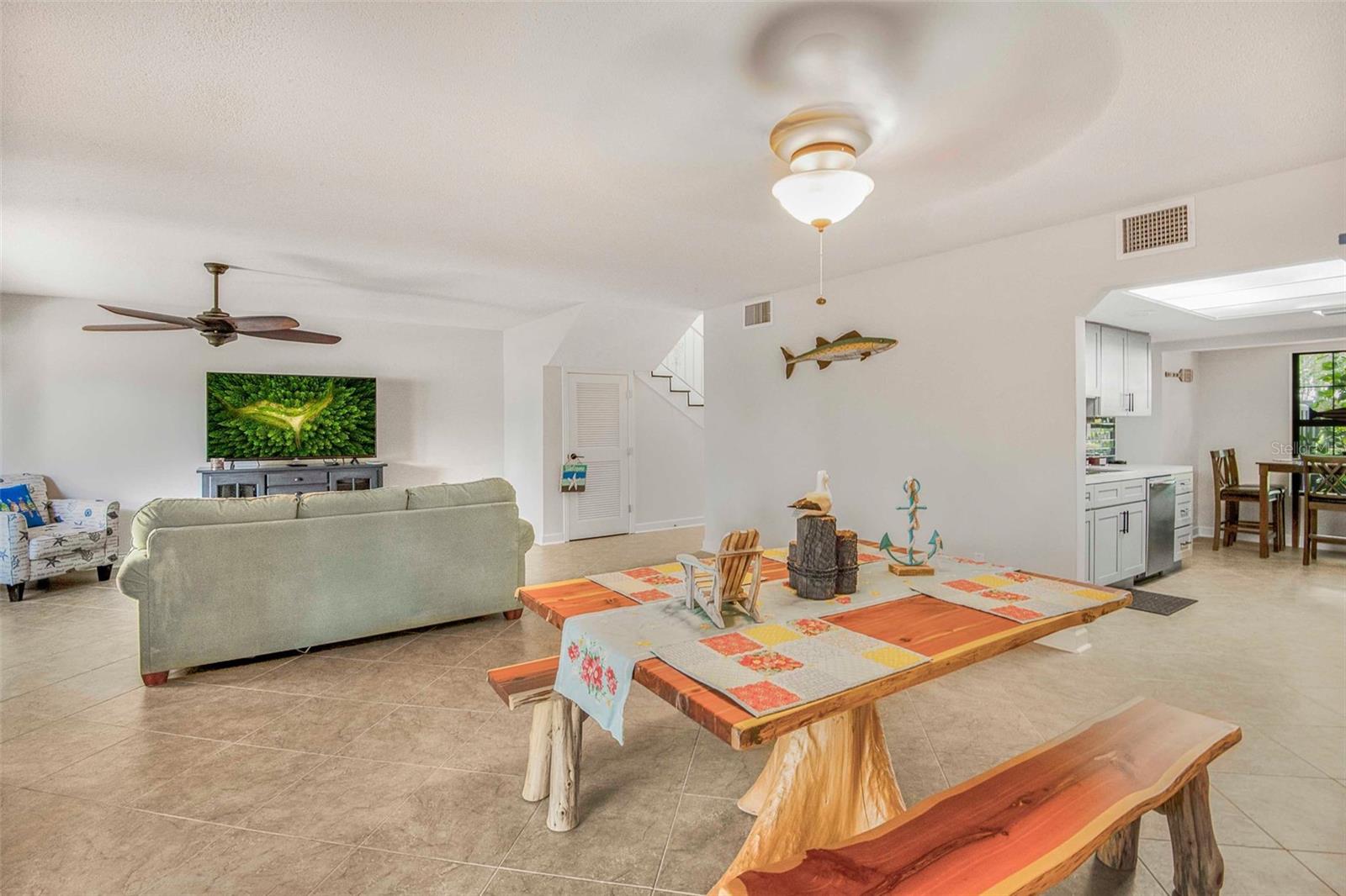 Image 23 of 45 For 11316 Bayshore Drive 57