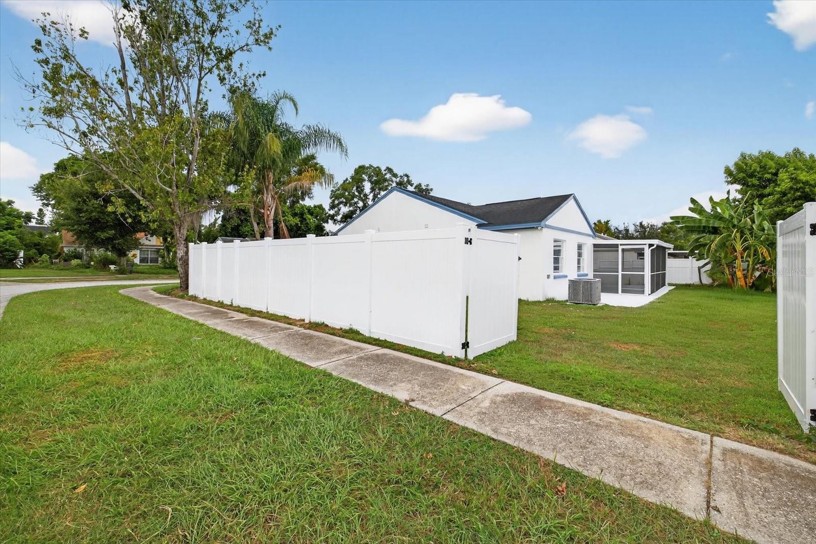 Image 41 of 48 For 1929 Crown Park Drive