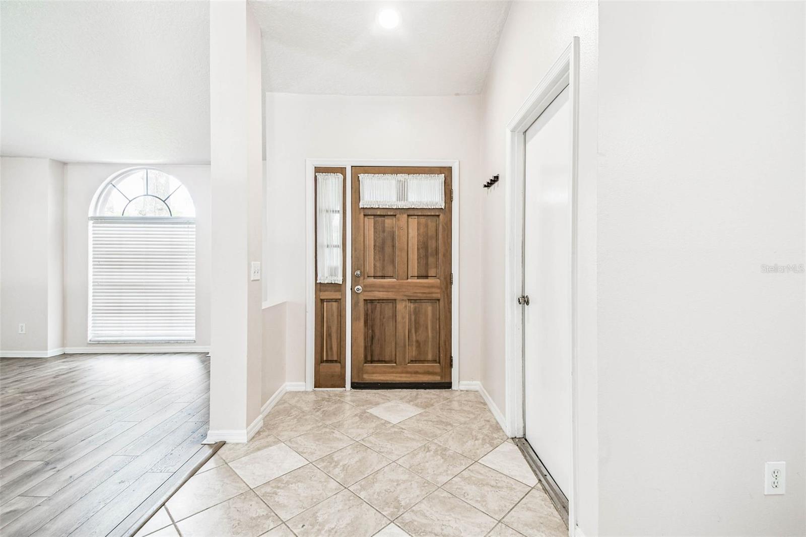 Image 10 of 50 For 1129 Bloom Hill Avenue