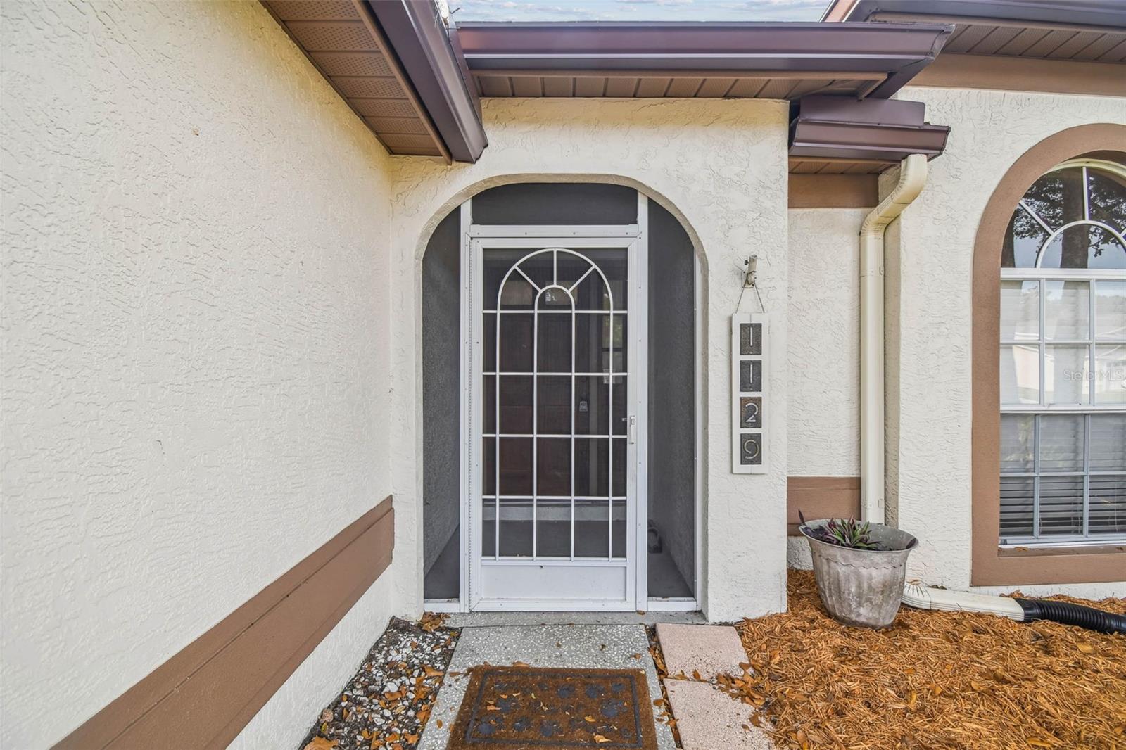 Image 6 of 50 For 1129 Bloom Hill Avenue