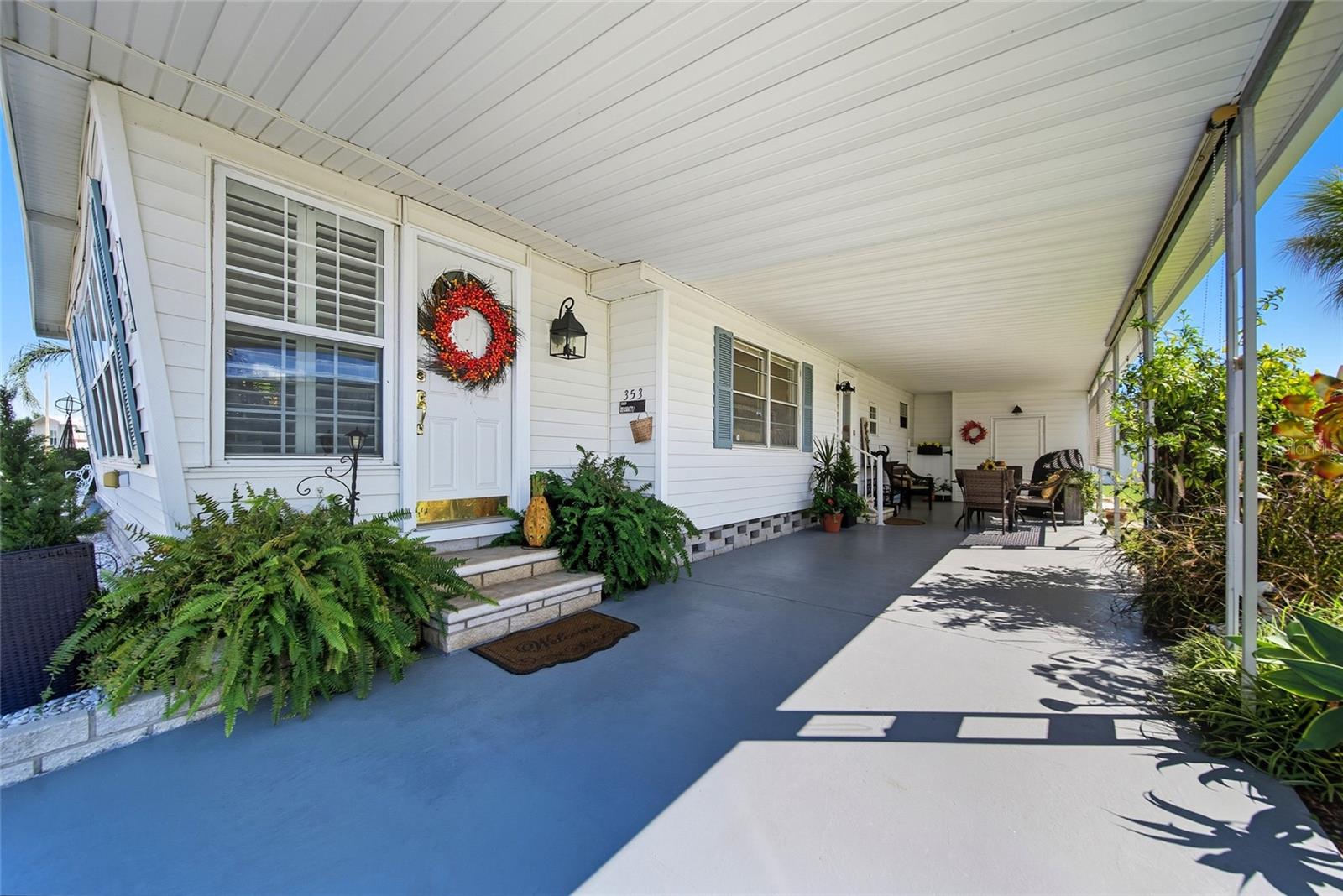 Image 4 of 43 For 10472 Peaceful Drive
