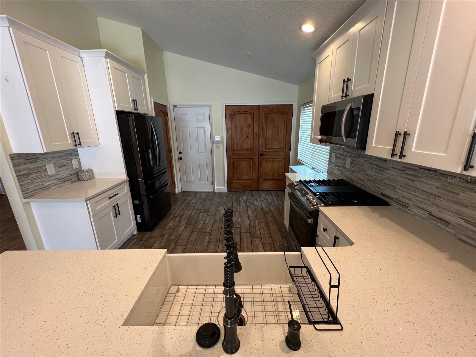 Image 11 of 39 For 8509 Bella Way