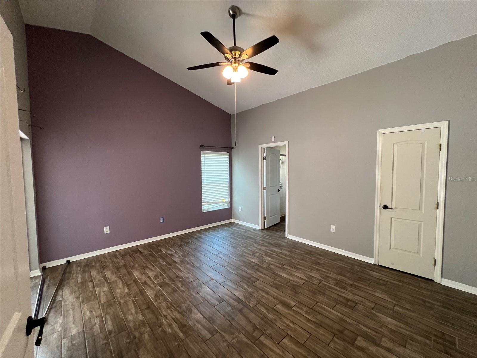 Image 20 of 39 For 8509 Bella Way