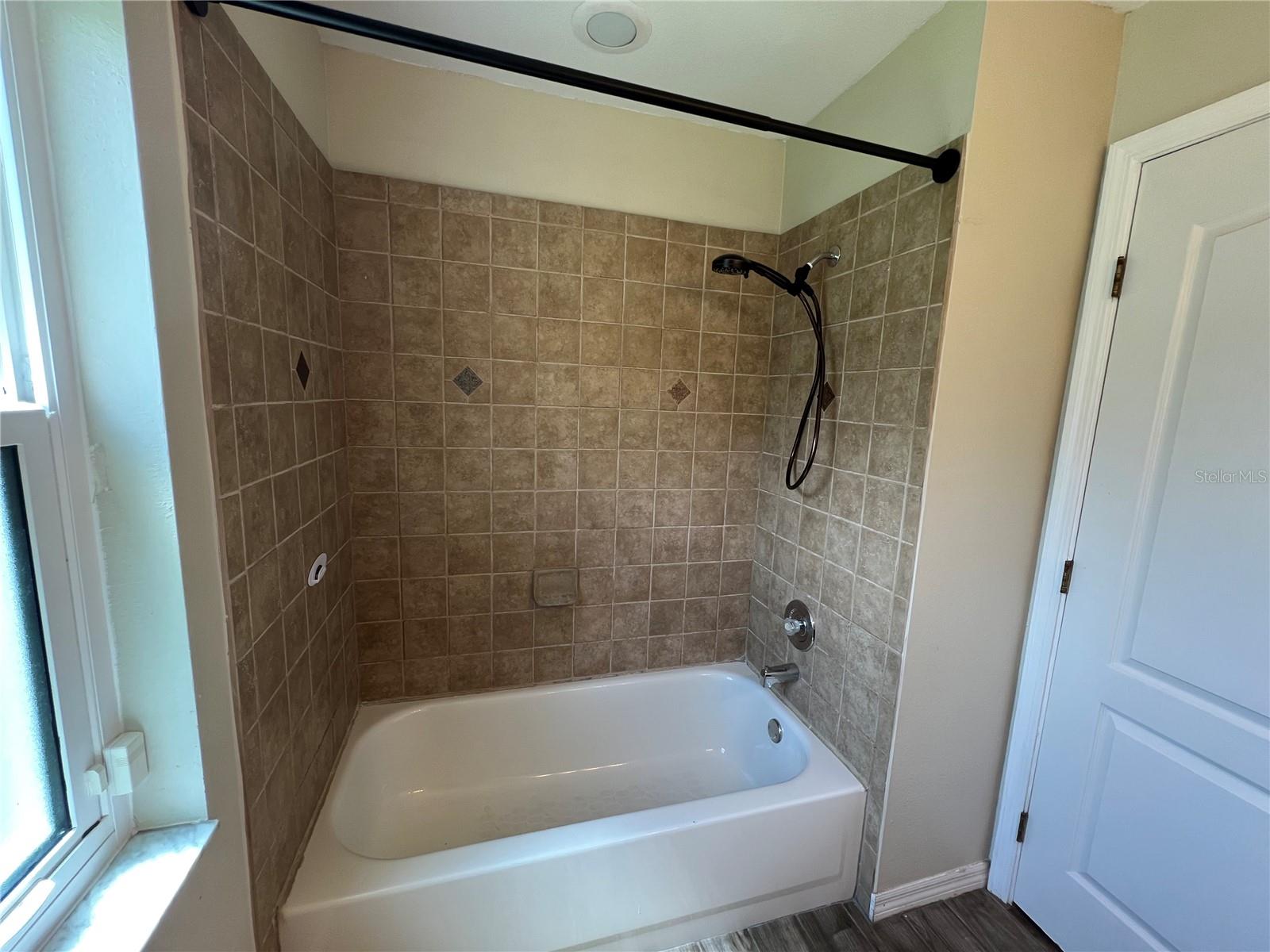 Image 26 of 39 For 8509 Bella Way