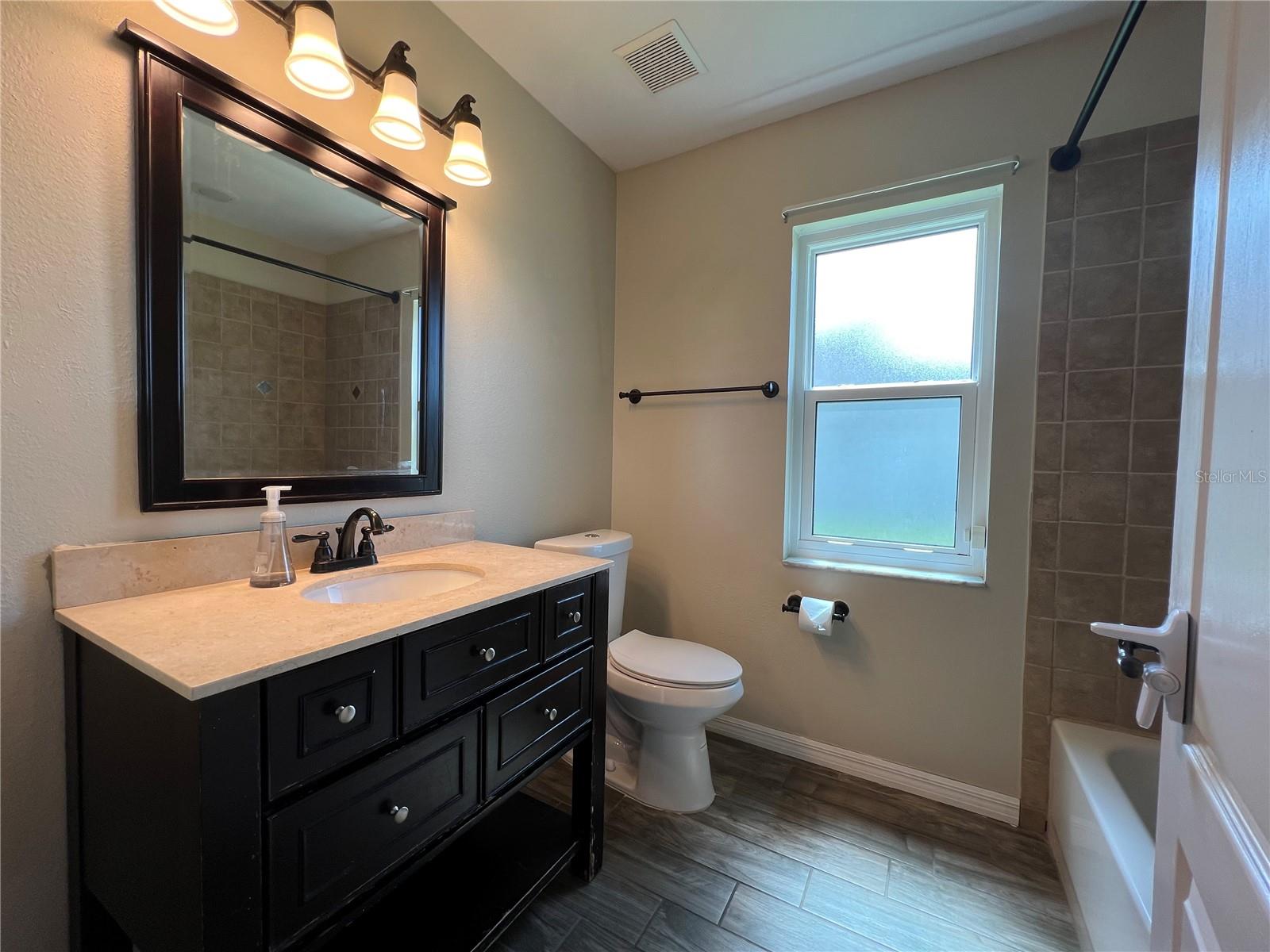 Image 27 of 39 For 8509 Bella Way