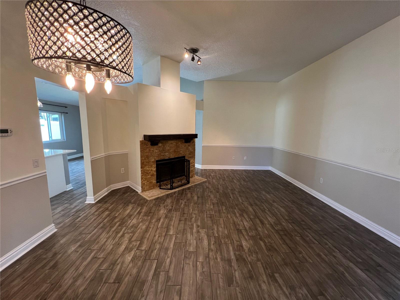 Image 3 of 39 For 8509 Bella Way