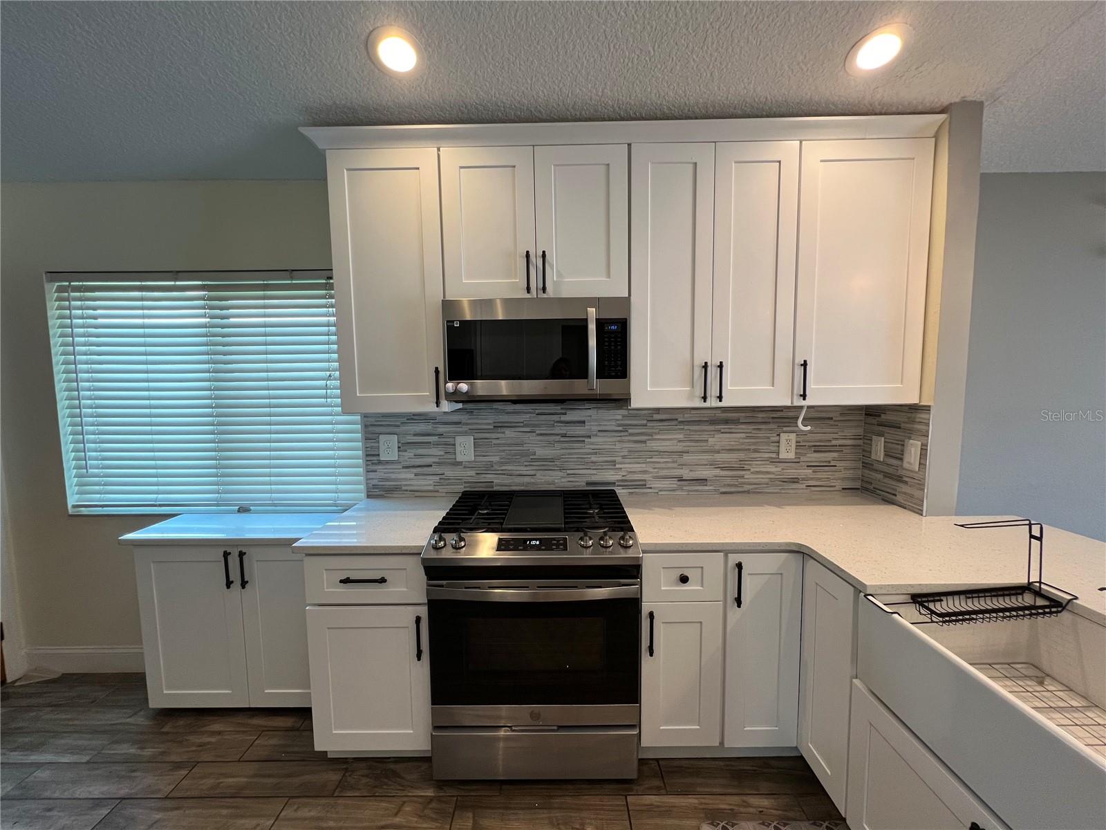 Image 6 of 39 For 8509 Bella Way