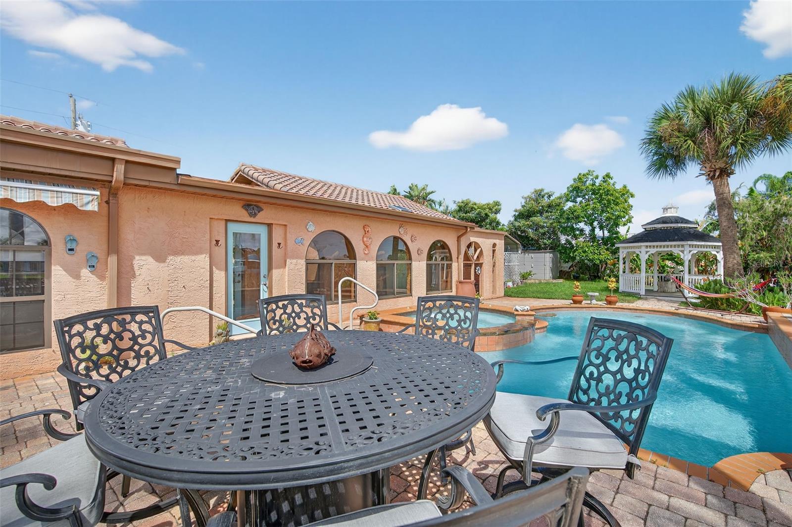 Image 17 of 99 For 3364 Oleander Drive