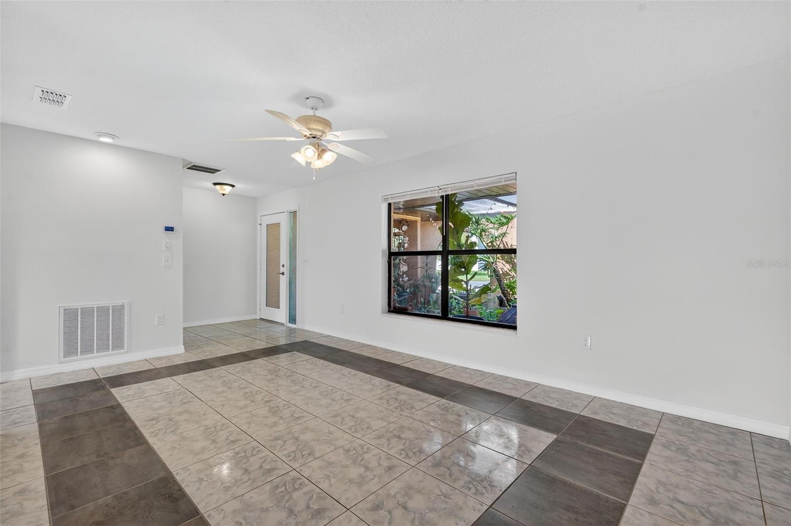 Image 28 of 99 For 3364 Oleander Drive