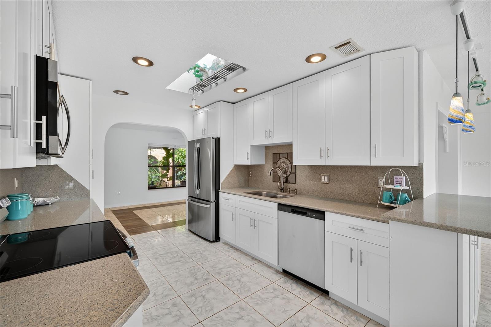 Image 59 of 99 For 3364 Oleander Drive