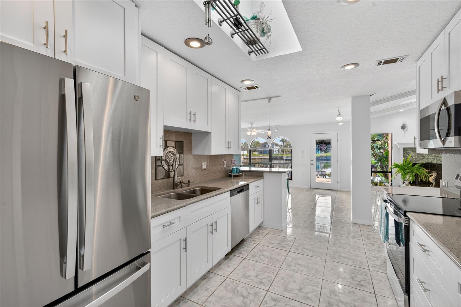 Image 60 of 99 For 3364 Oleander Drive