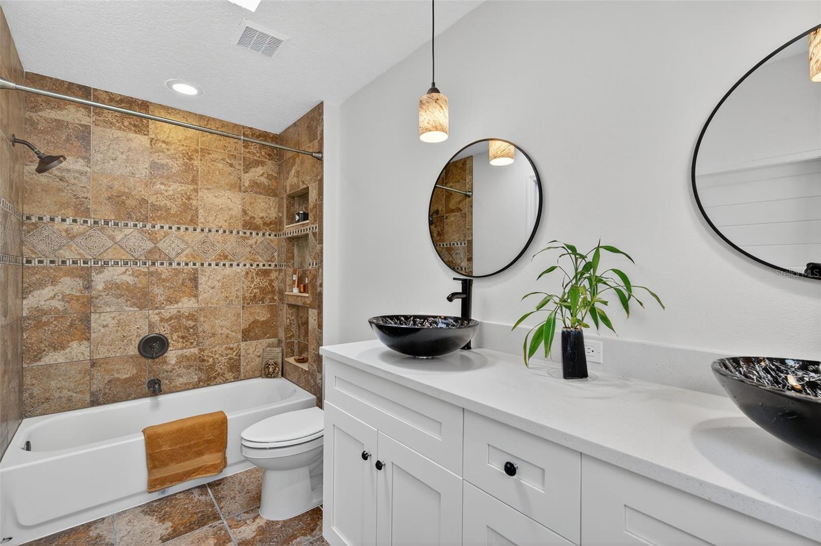 Image 71 of 99 For 3364 Oleander Drive