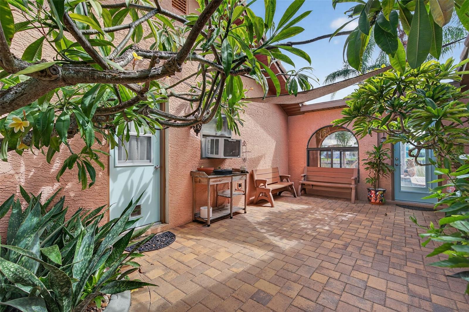 Image 76 of 99 For 3364 Oleander Drive