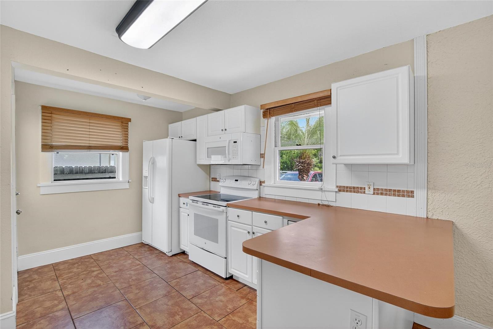 Image 18 of 84 For 1034 27th Street N