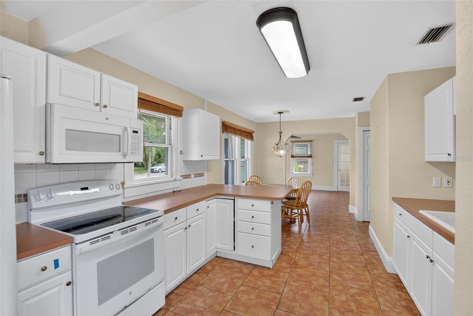 Image 20 of 84 For 1034 27th Street N