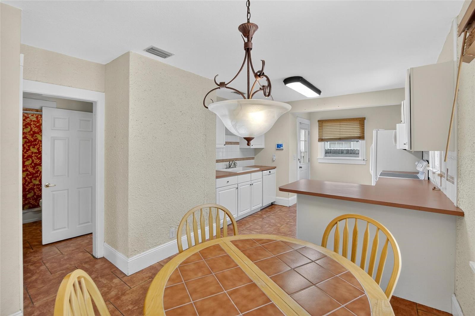 Image 22 of 84 For 1034 27th Street N