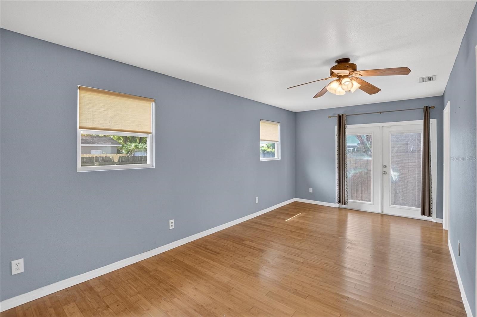 Image 28 of 84 For 1034 27th Street N