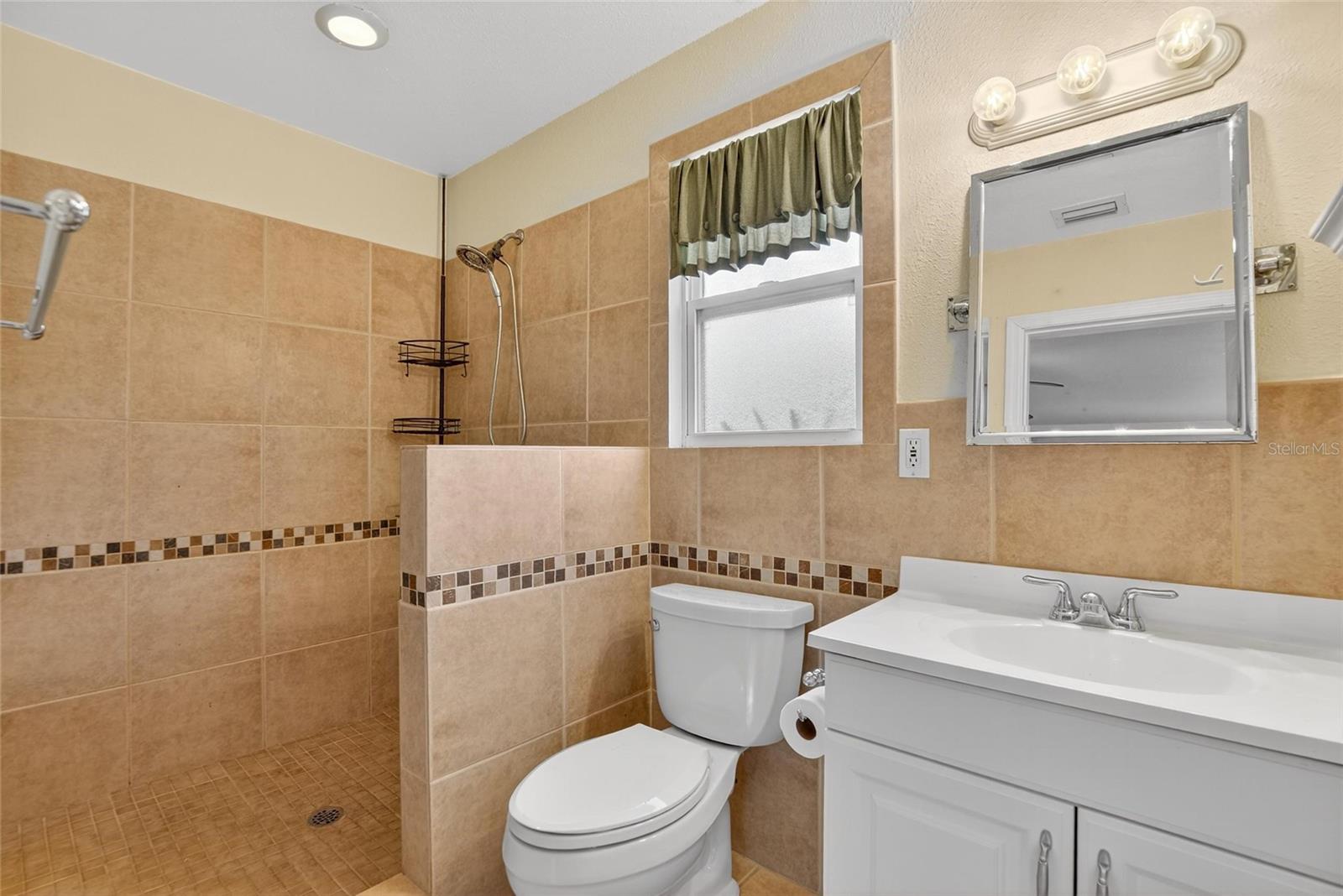 Image 34 of 84 For 1034 27th Street N