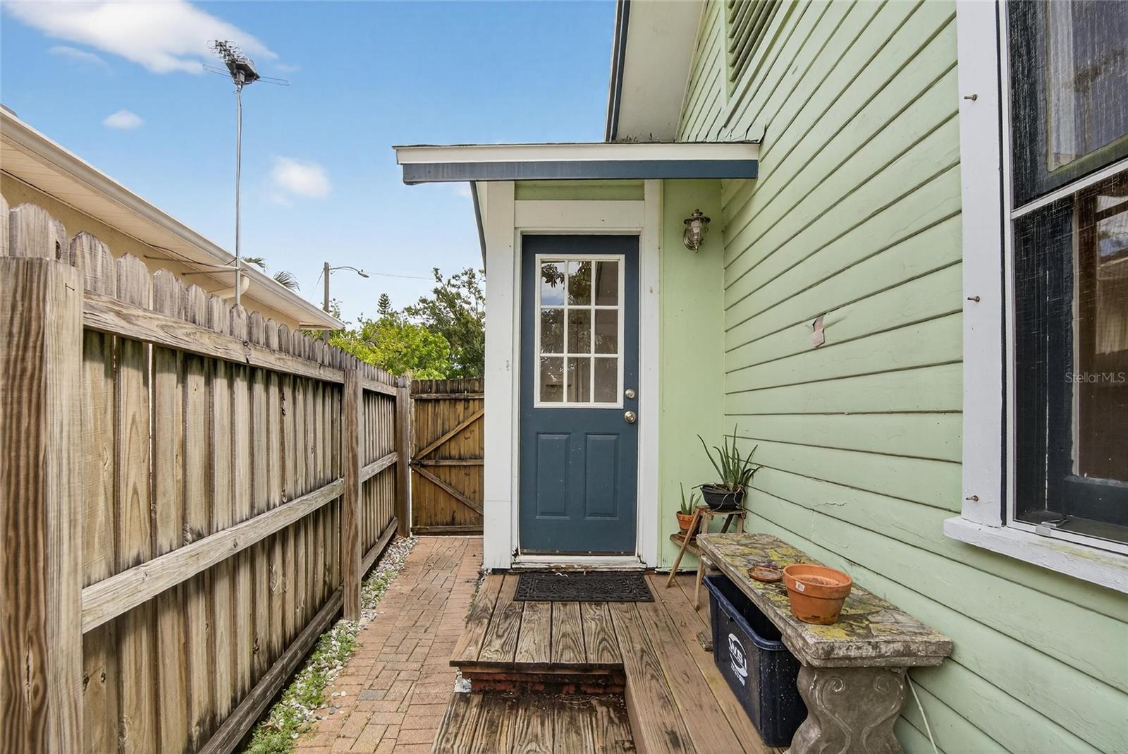 Image 37 of 84 For 1034 27th Street N