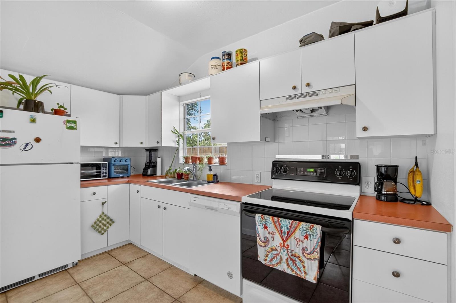 Image 48 of 84 For 1034 27th Street N