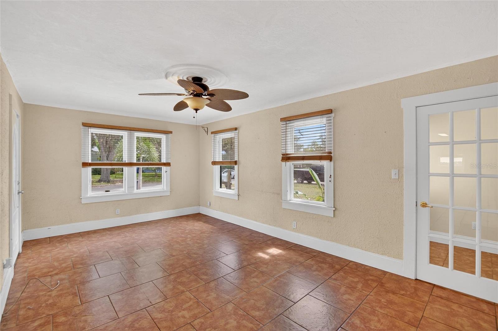 Image 5 of 84 For 1034 27th Street N