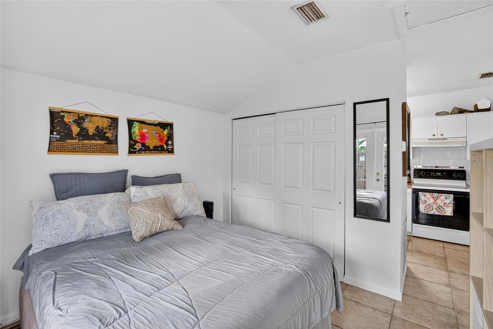 Image 57 of 84 For 1034 27th Street N