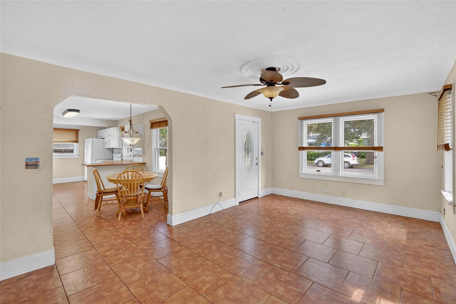 Image 6 of 84 For 1034 27th Street N