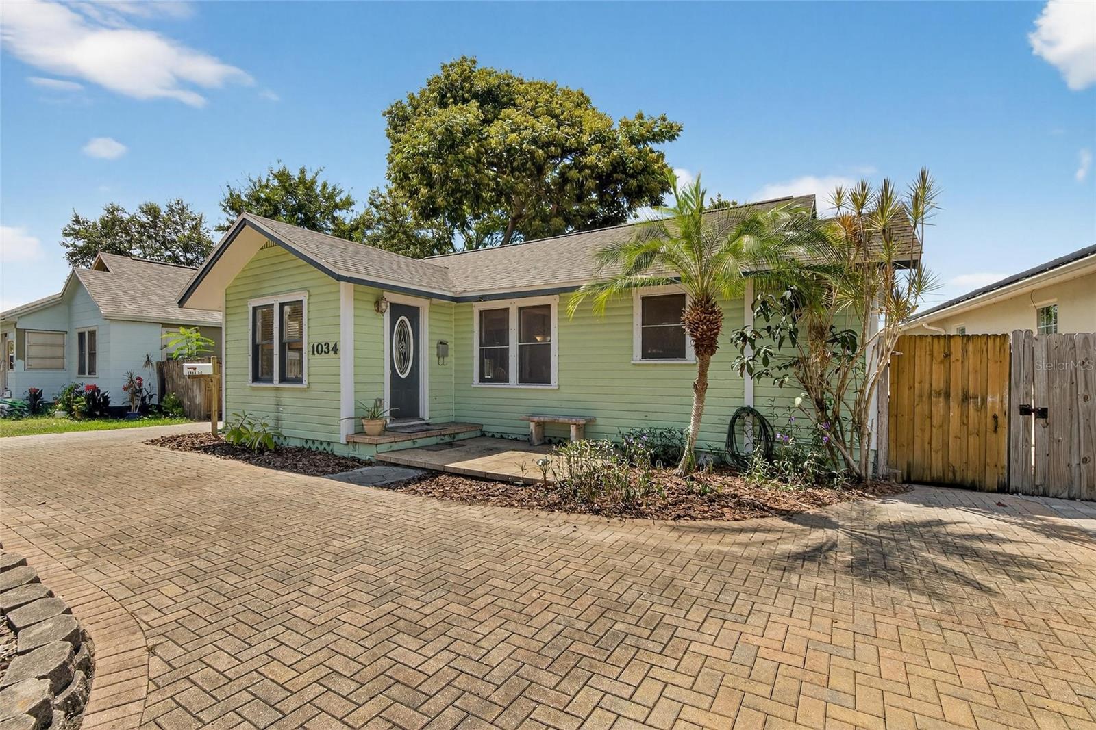 Image 62 of 84 For 1034 27th Street N