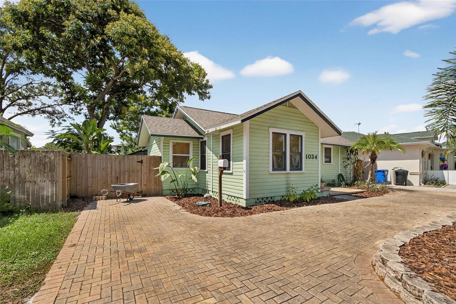 Image 64 of 84 For 1034 27th Street N