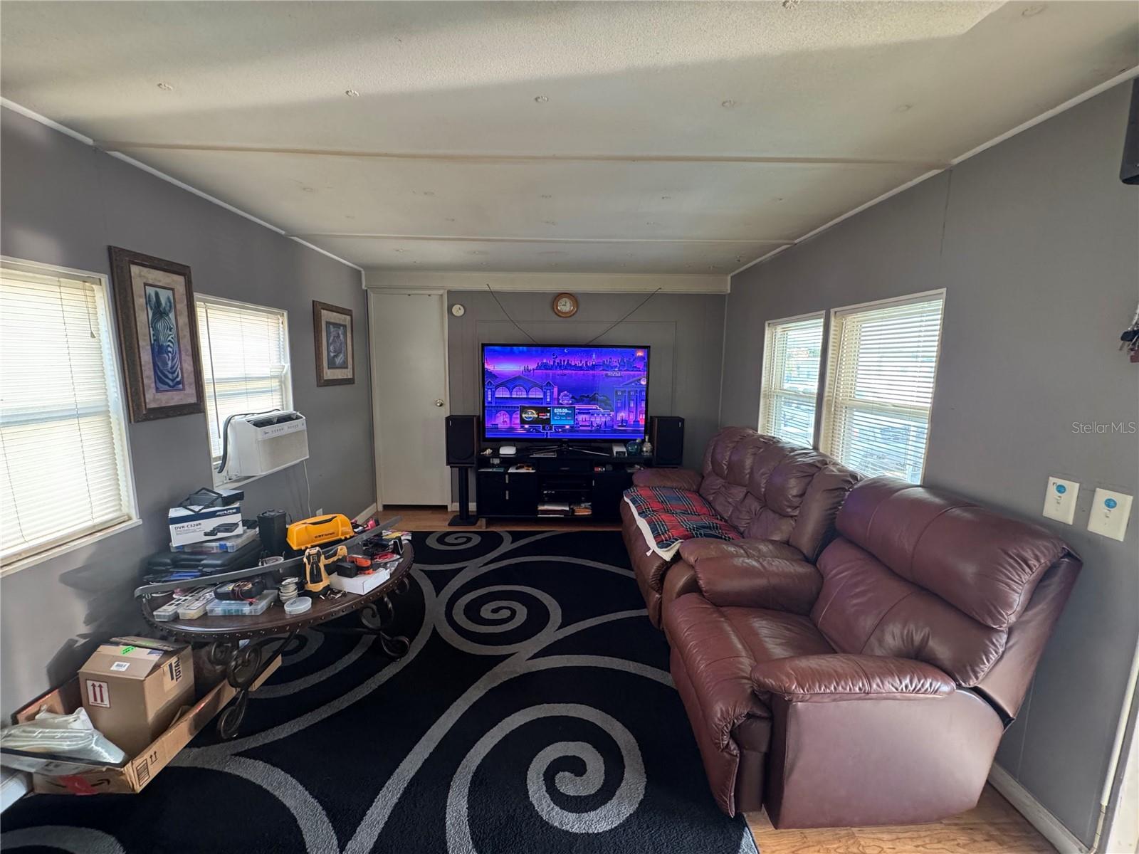 Image 8 of 17 For 7102 Jeanne Avenue