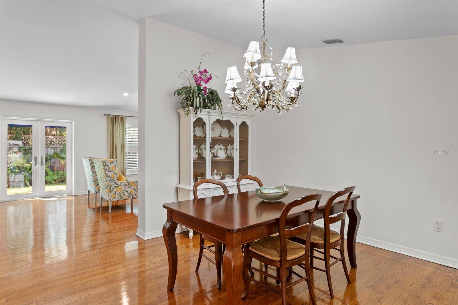 Image 12 of 61 For 3910 Tacon Street