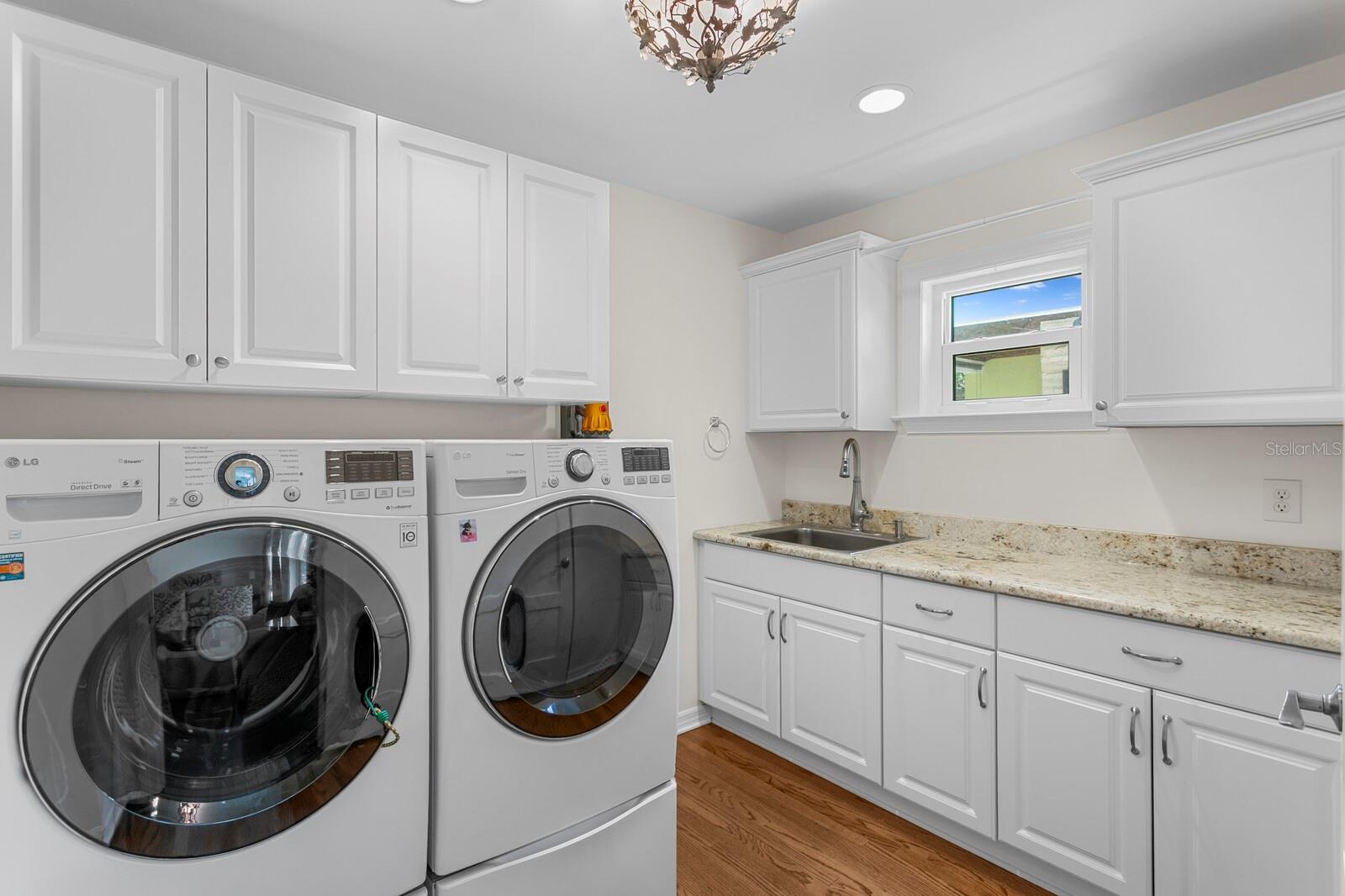 Image 20 of 61 For 3910 Tacon Street