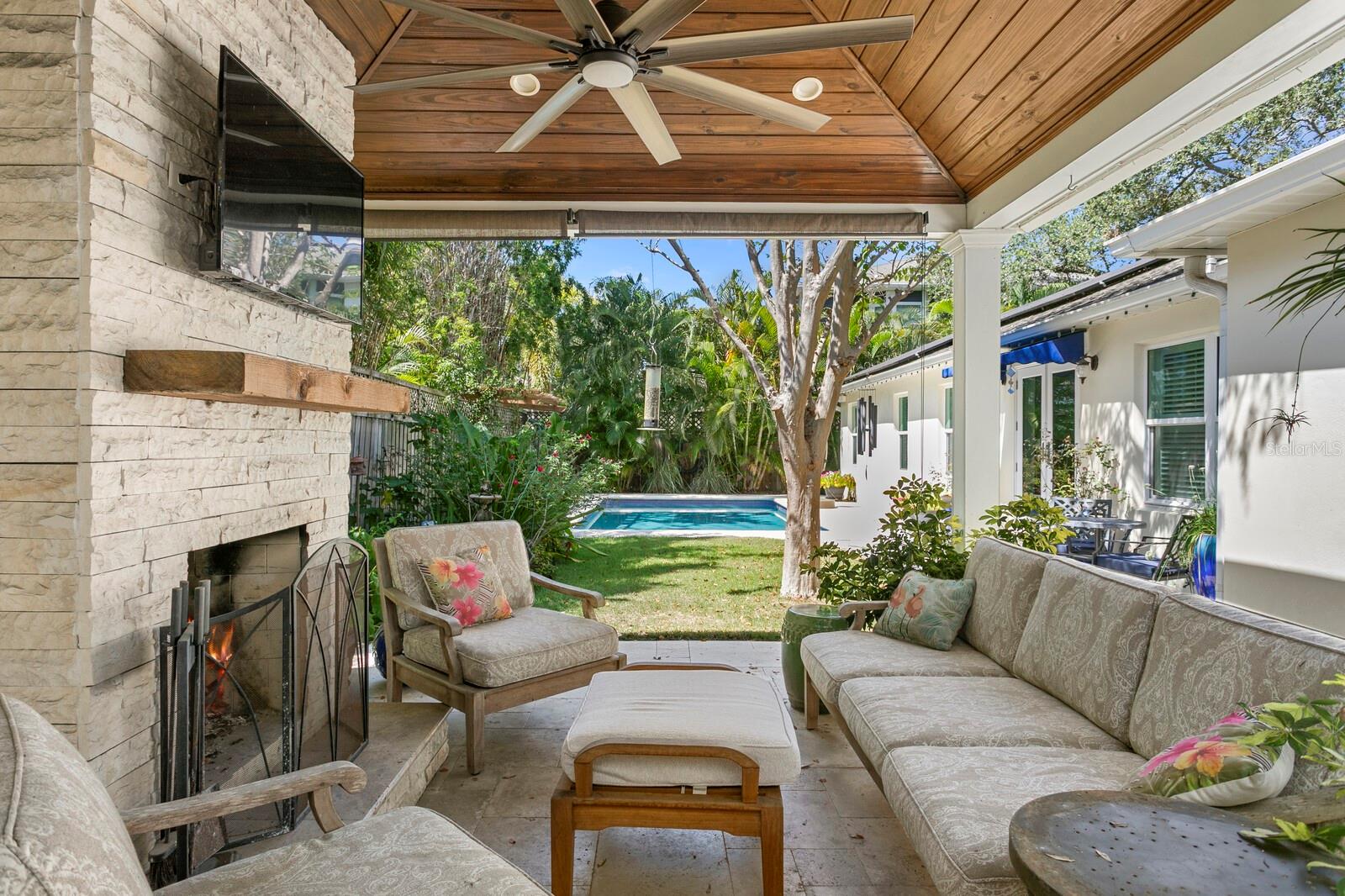 Image 4 of 61 For 3910 Tacon Street