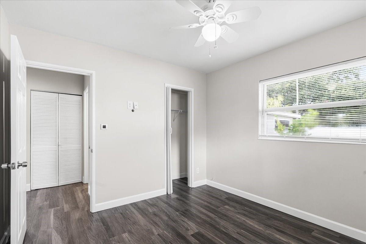 Image 14 of 22 For 819 Southwest Boulevard N